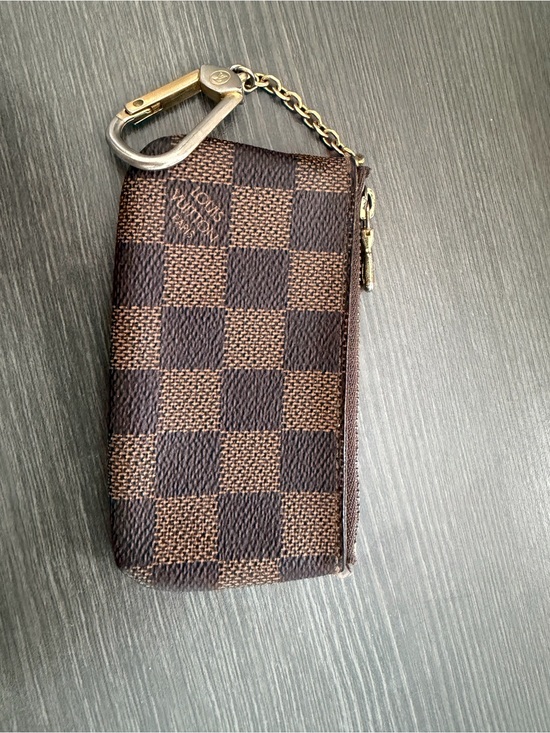 Louis Vuitton Handbags - Louis Vuitton Damier Key Pouch in Brown and Dark Brown